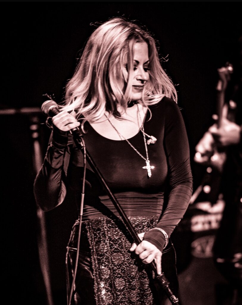 Jill Gioia artist thumbnail